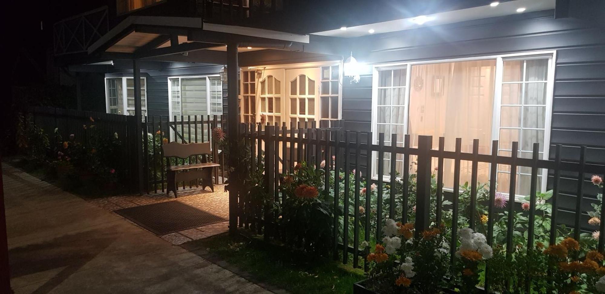 Hotel Puerta Del Lago Пуэрто-Варас Экстерьер фото