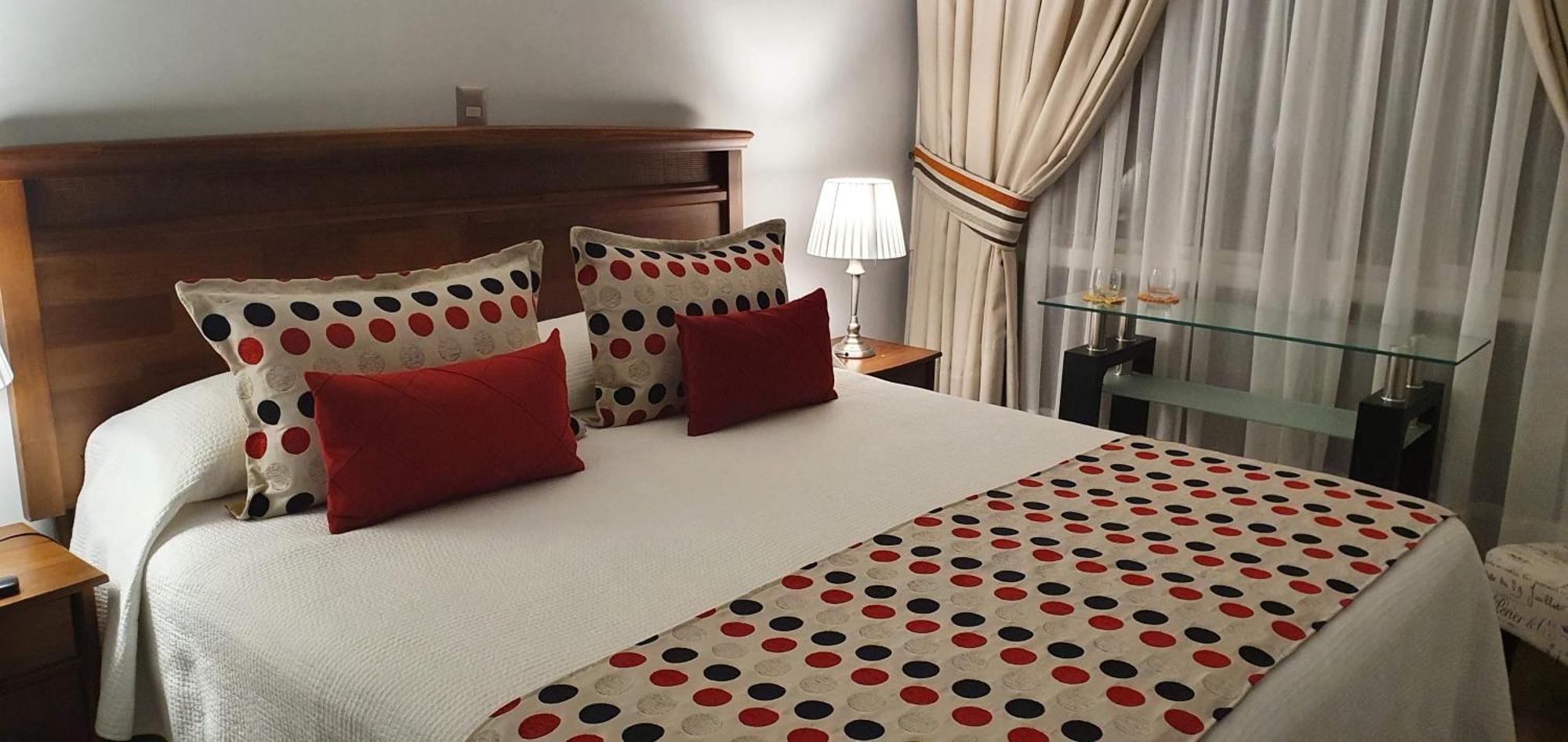 Hotel Puerta Del Lago Пуэрто-Варас Экстерьер фото