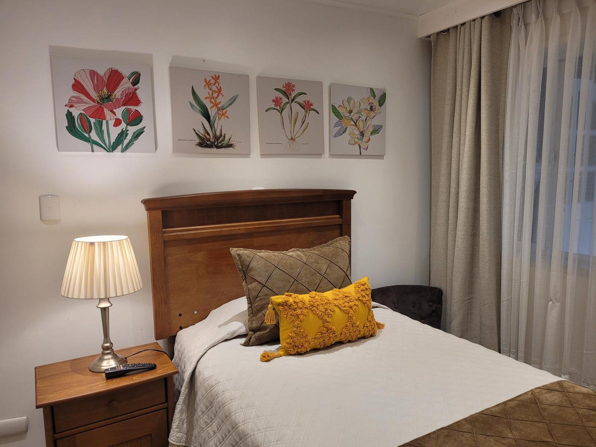 Hotel Puerta Del Lago Пуэрто-Варас Экстерьер фото